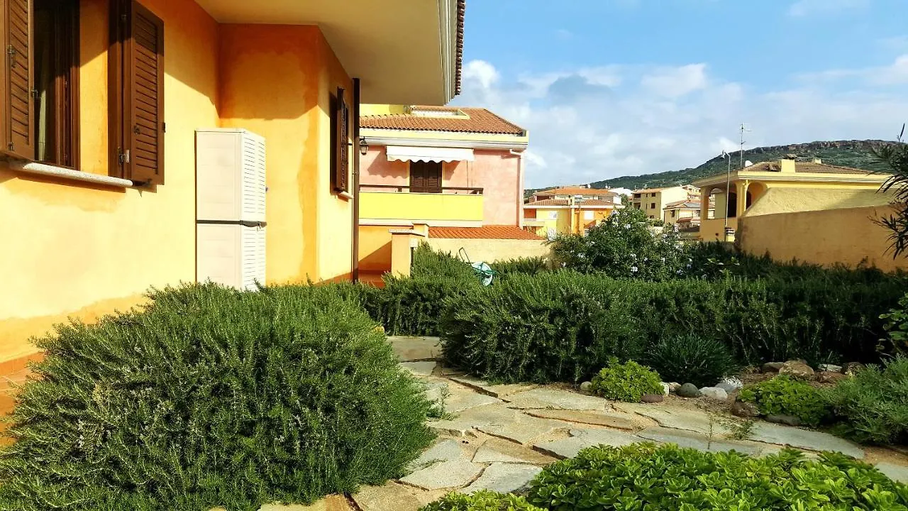 Gardenhouse Apartment Lu Bagnu